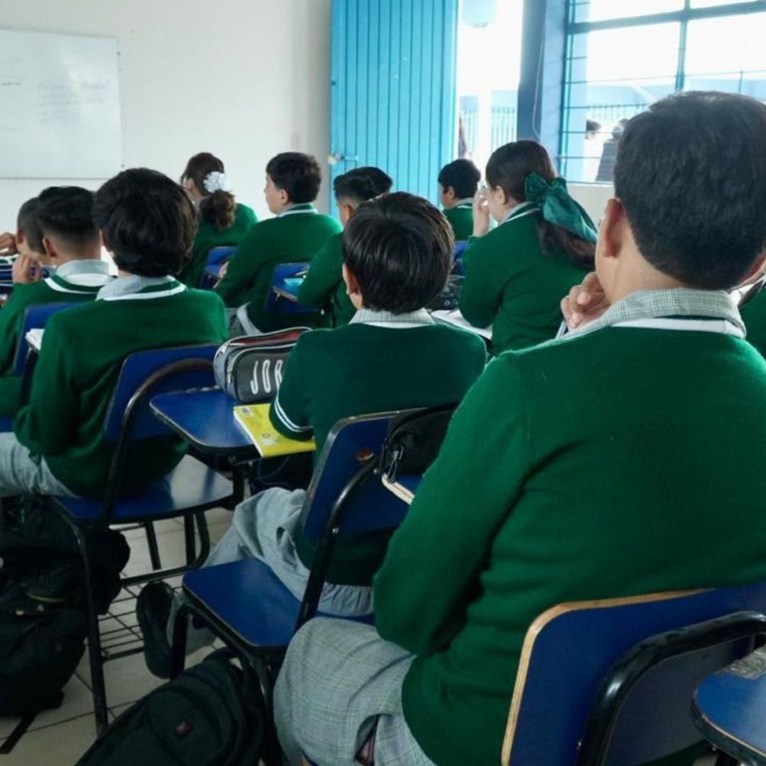 Uso de Celulares Será Restringido en Escuelas de San Luis Potosí